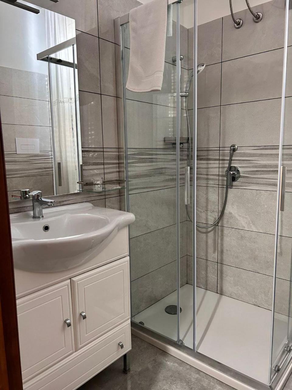 B&B Metropolitan Rc Reggio di Calabria Bagian luar foto